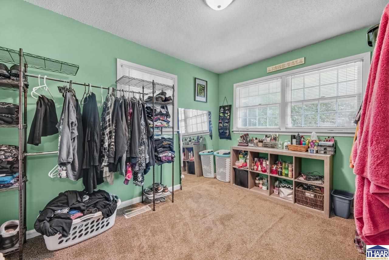 Terre Haute, Indiana 47802, United States, 3 Bedrooms Bedrooms, ,1 BathroomBathrooms,Residential,Pending,201339