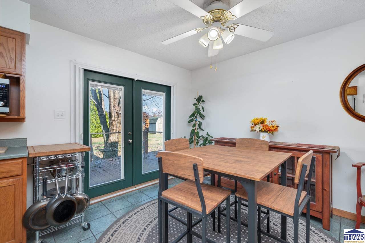 Terre Haute, Indiana 47805, United States, 3 Bedrooms Bedrooms, ,2 BathroomsBathrooms,Residential,Pending,250322