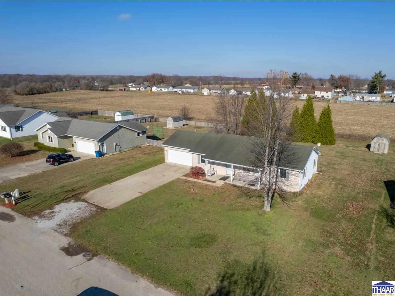 Terre Haute, Indiana 47805, United States, 3 Bedrooms Bedrooms, ,2 BathroomsBathrooms,Residential,Pending,250322