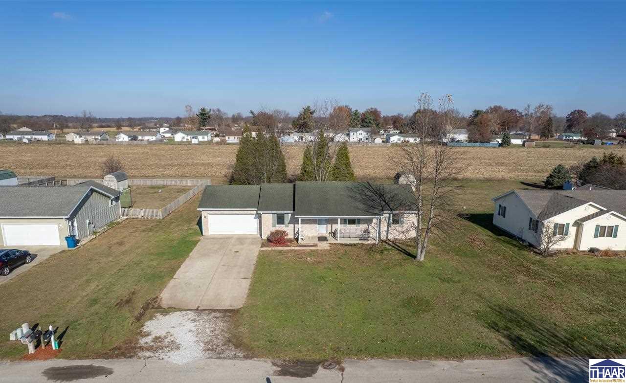 Terre Haute, Indiana 47805, United States, 3 Bedrooms Bedrooms, ,2 BathroomsBathrooms,Residential,Pending,250322