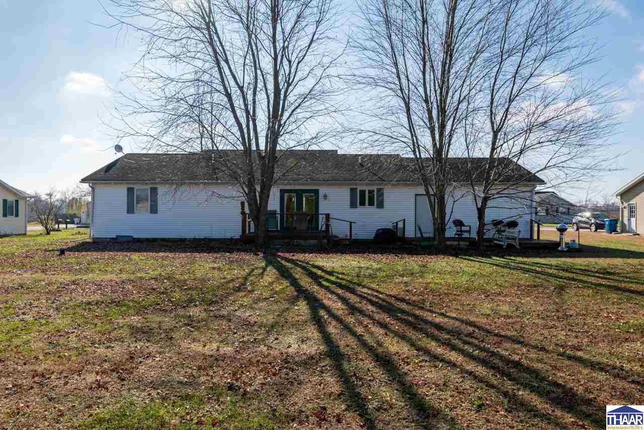 Terre Haute, Indiana 47805, United States, 3 Bedrooms Bedrooms, ,2 BathroomsBathrooms,Residential,Pending,250322