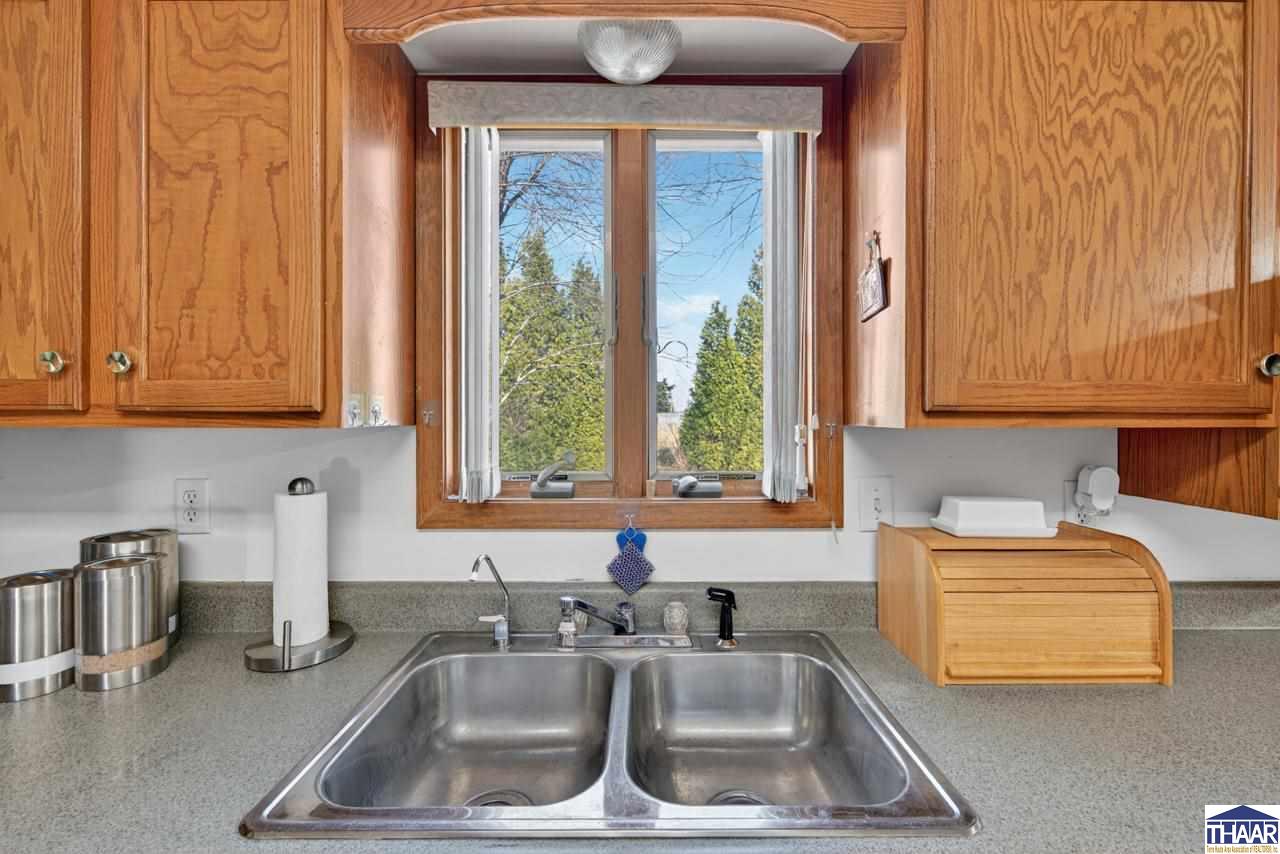 Terre Haute, Indiana 47805, United States, 3 Bedrooms Bedrooms, ,2 BathroomsBathrooms,Residential,Pending,250322