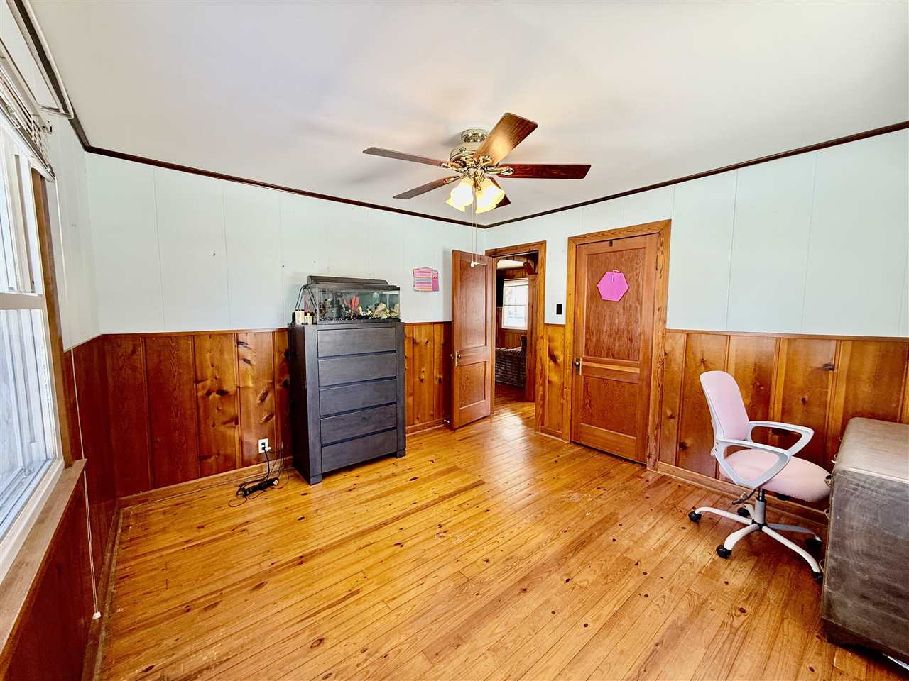 Sullivan, Indiana 47882, United States, 2 Bedrooms Bedrooms, ,1 BathroomBathrooms,Residential,Pending,77477