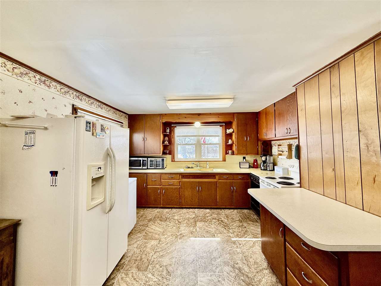 Sullivan, Indiana 47882, United States, 2 Bedrooms Bedrooms, ,1 BathroomBathrooms,Residential,Pending,77477