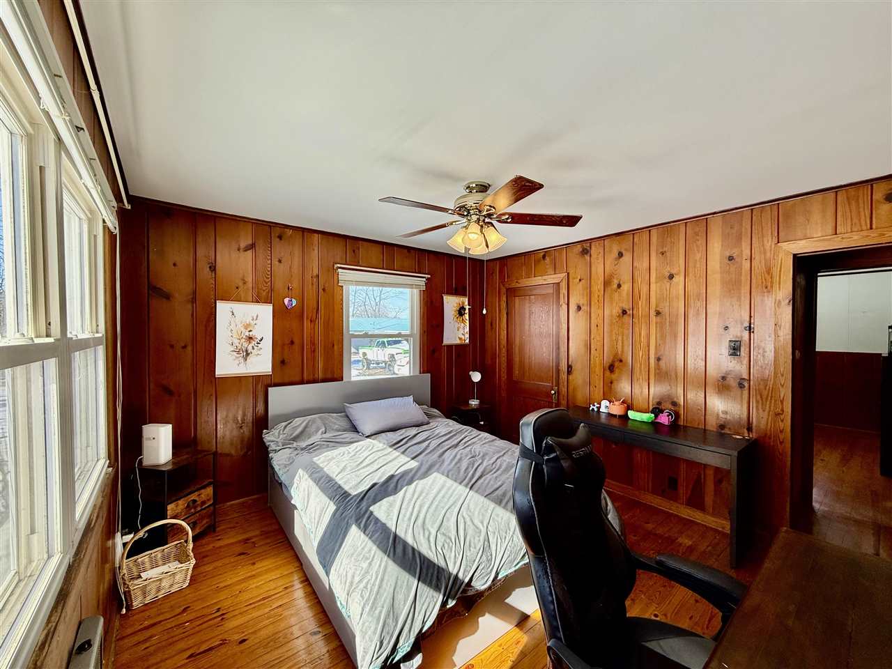 Sullivan, Indiana 47882, United States, 2 Bedrooms Bedrooms, ,1 BathroomBathrooms,Residential,Pending,77477