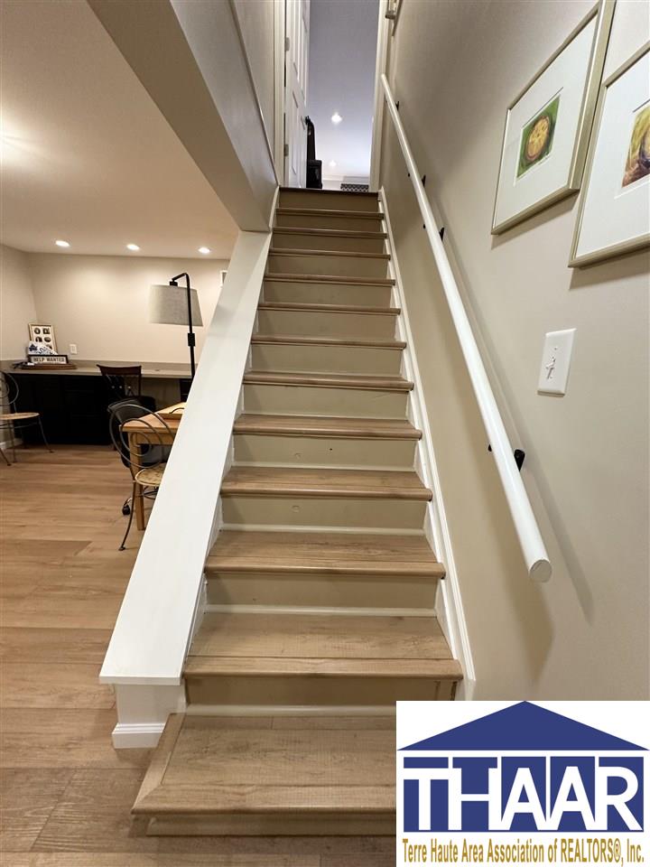 Terre Haute, Indiana 47802, United States, 4 Bedrooms Bedrooms, ,3 BathroomsBathrooms,Residential,Pending,83176