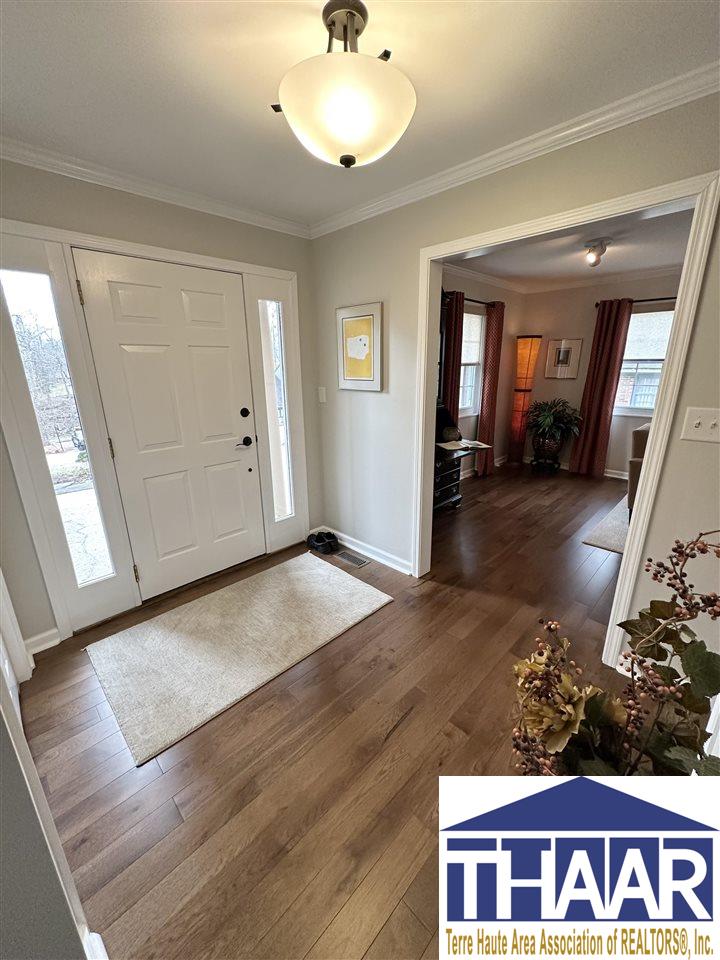 Terre Haute, Indiana 47802, United States, 4 Bedrooms Bedrooms, ,3 BathroomsBathrooms,Residential,Pending,83176