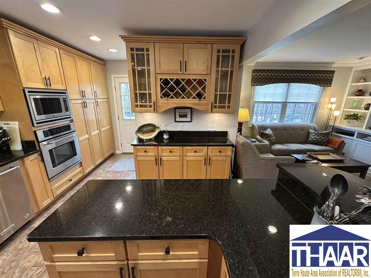 Terre Haute, Indiana 47802, United States, 4 Bedrooms Bedrooms, ,3 BathroomsBathrooms,Residential,Pending,83176