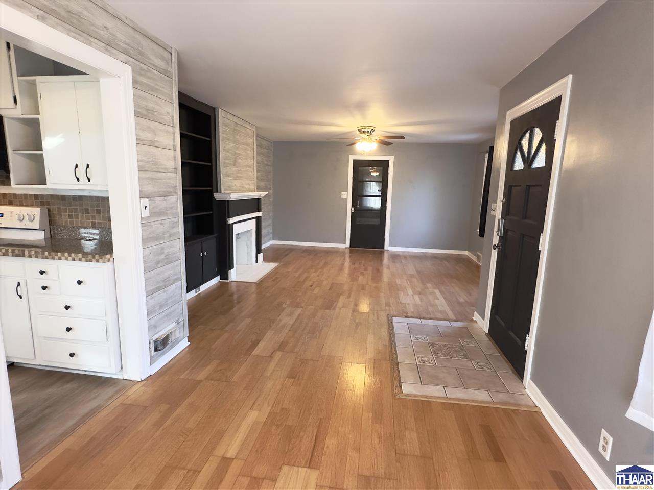 Terre Haute, Indiana 47803, United States, 2 Bedrooms Bedrooms, ,2 BathroomsBathrooms,Residential,Pending,245175