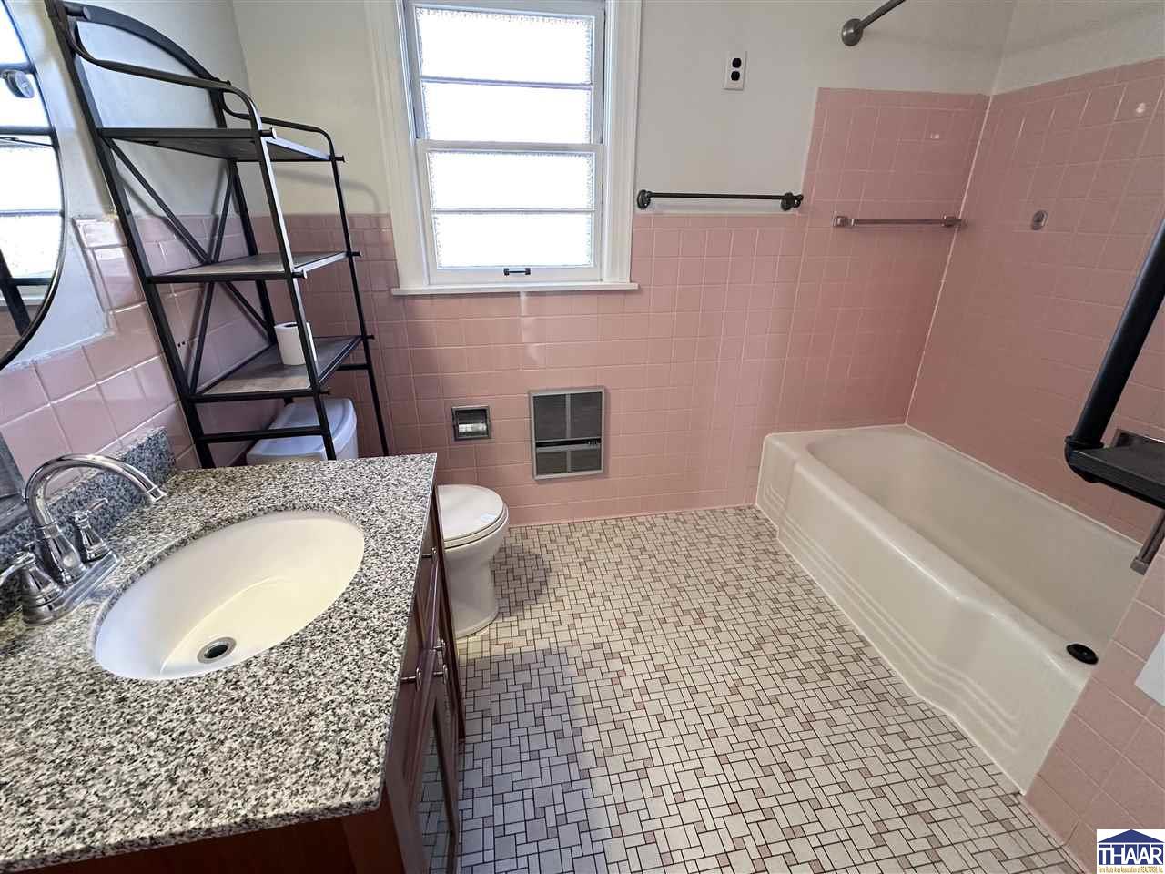 Terre Haute, Indiana 47803, United States, 2 Bedrooms Bedrooms, ,2 BathroomsBathrooms,Residential,Pending,245175