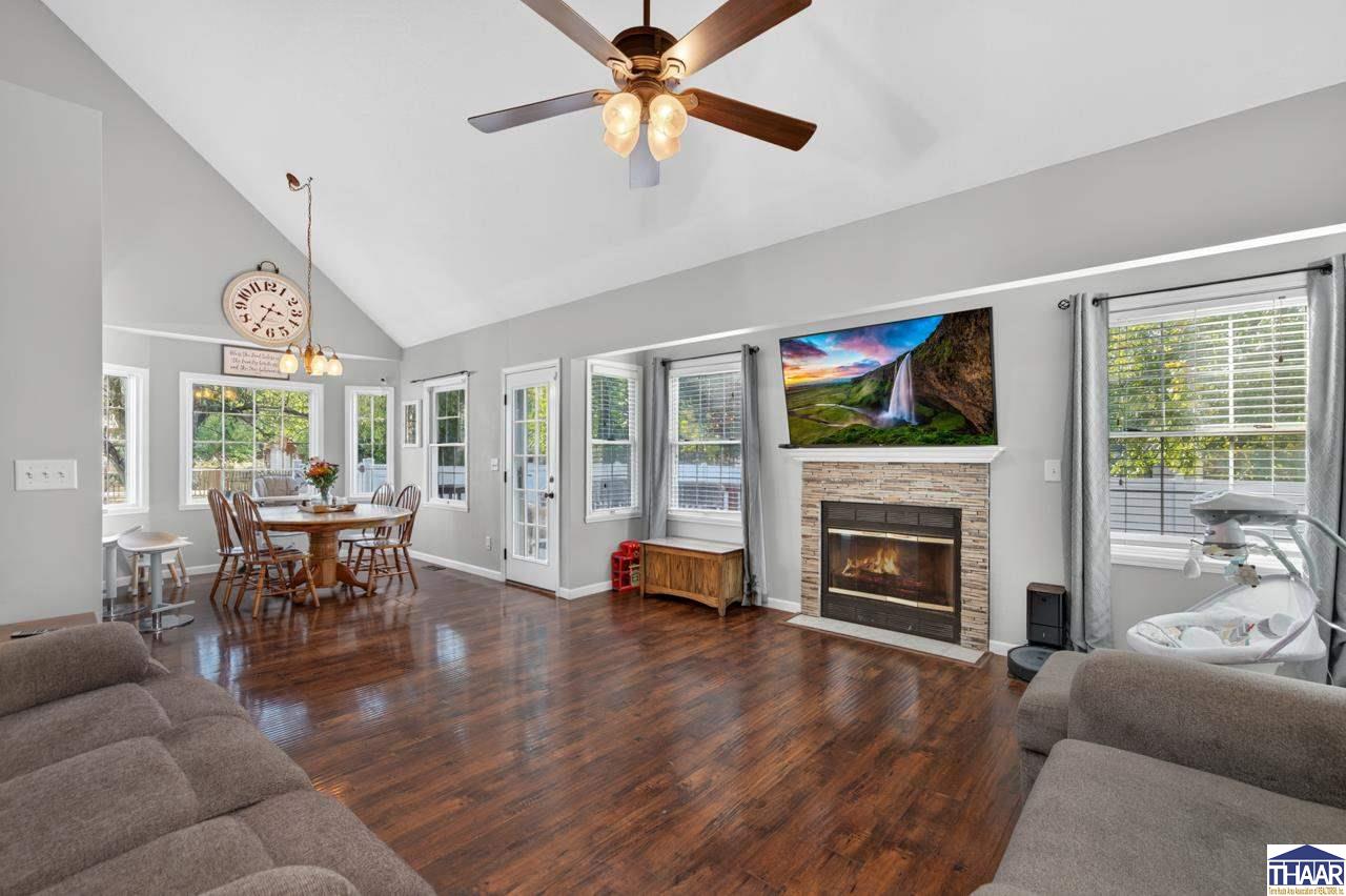 Terre Haute, Indiana 47803, United States, 3 Bedrooms Bedrooms, ,3 BathroomsBathrooms,Residential,Active,231469