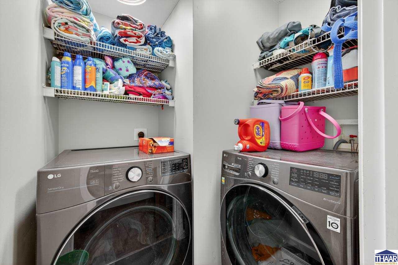 Terre Haute, Indiana 47803, United States, 3 Bedrooms Bedrooms, ,3 BathroomsBathrooms,Residential,Active,231469