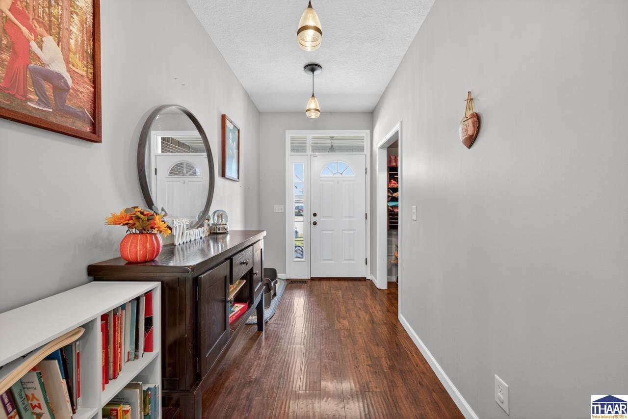 Terre Haute, Indiana 47803, United States, 3 Bedrooms Bedrooms, ,3 BathroomsBathrooms,Residential,Active,231469