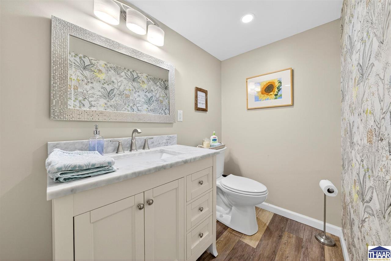 Terre Haute, Indiana 47803, United States, 4 Bedrooms Bedrooms, ,3 BathroomsBathrooms,Residential,Pending,211461