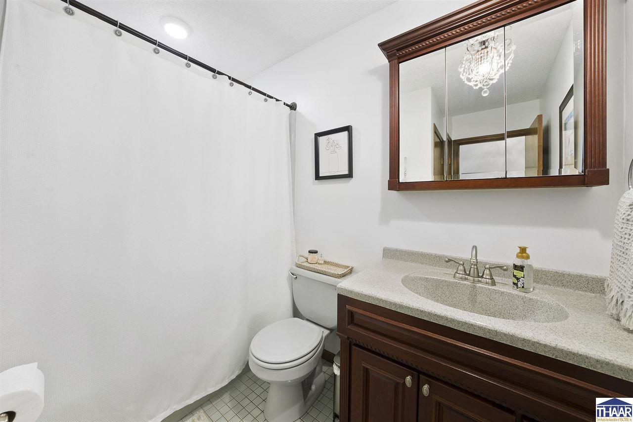 Terre Haute, Indiana 47803, United States, 4 Bedrooms Bedrooms, ,3 BathroomsBathrooms,Residential,Pending,211461