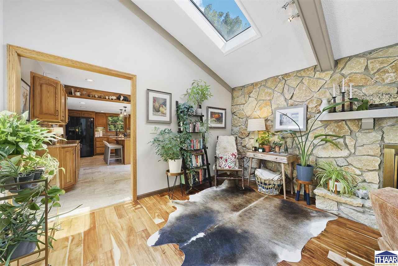 Terre Haute, Indiana 47803, United States, 4 Bedrooms Bedrooms, ,3 BathroomsBathrooms,Residential,Pending,211461