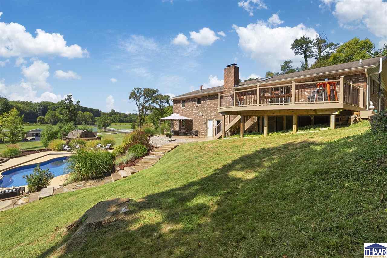 Terre Haute, Indiana 47803, United States, 4 Bedrooms Bedrooms, ,3 BathroomsBathrooms,Residential,Pending,211461