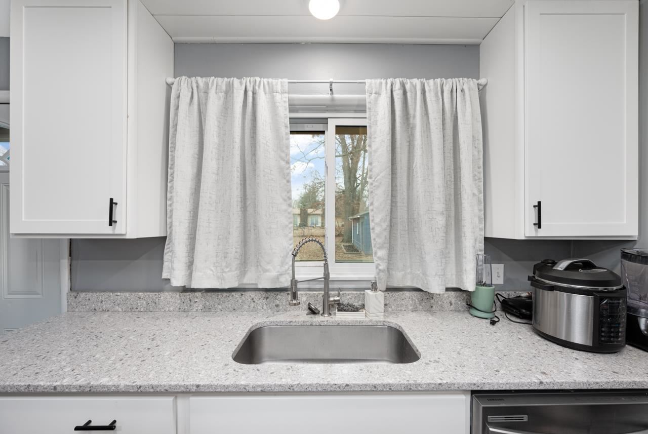 Terre Haute, Indiana 47804, United States, 3 Bedrooms Bedrooms, ,2 BathroomsBathrooms,Residential,Active,7566