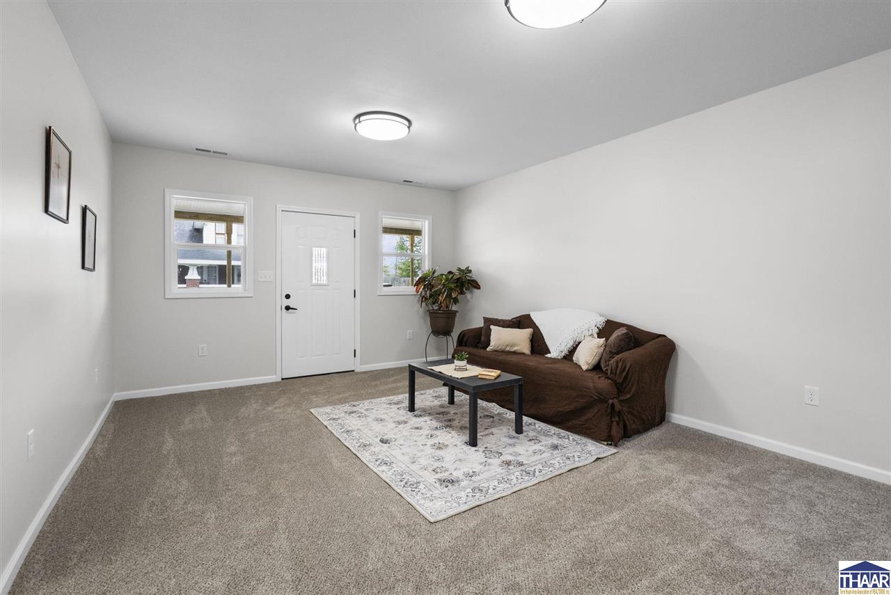 Dugger, Indiana 47848, United States, 3 Bedrooms Bedrooms, ,2 BathroomsBathrooms,Residential,Active,117300