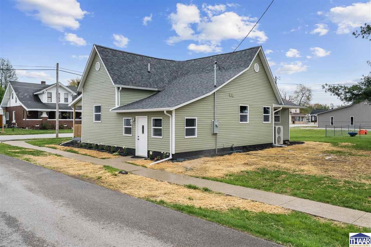 Dugger, Indiana 47848, United States, 3 Bedrooms Bedrooms, ,2 BathroomsBathrooms,Residential,Active,117300