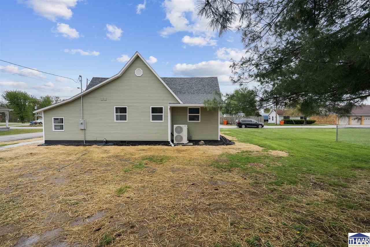 Dugger, Indiana 47848, United States, 3 Bedrooms Bedrooms, ,2 BathroomsBathrooms,Residential,Active,117300