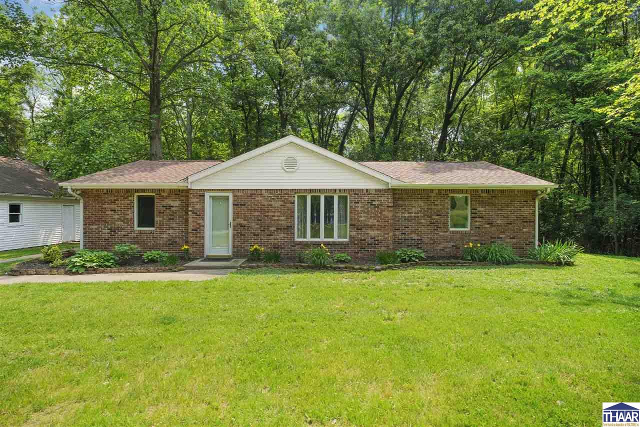 Terre Haute, Indiana 47802, United States, 3 Bedrooms Bedrooms, ,2 BathroomsBathrooms,Residential,Pending,145136