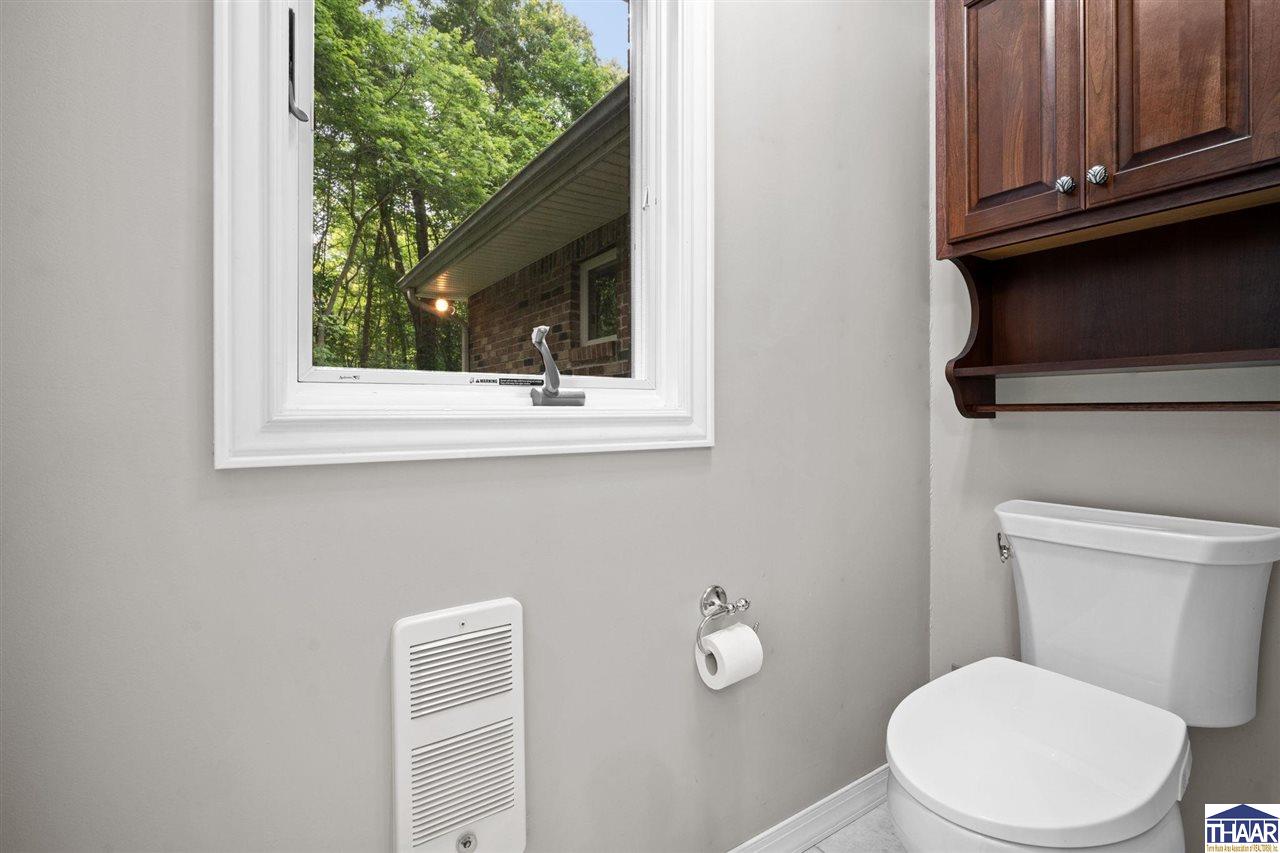 Terre Haute, Indiana 47802, United States, 3 Bedrooms Bedrooms, ,2 BathroomsBathrooms,Residential,Pending,145136