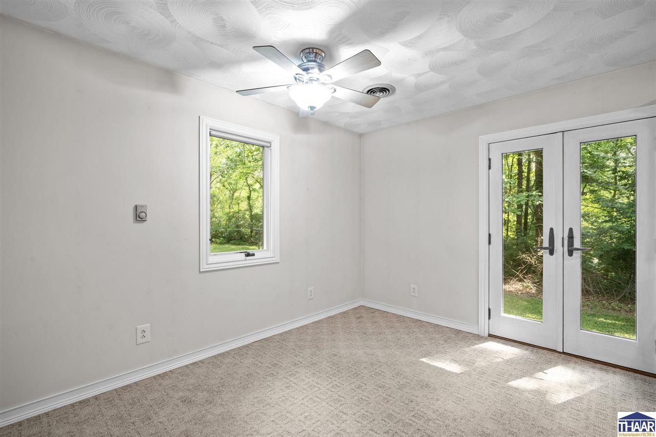 Terre Haute, Indiana 47802, United States, 3 Bedrooms Bedrooms, ,2 BathroomsBathrooms,Residential,Pending,145136