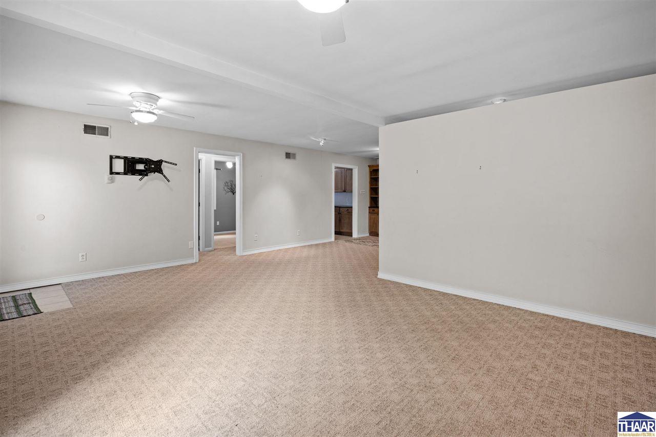 Terre Haute, Indiana 47802, United States, 3 Bedrooms Bedrooms, ,2 BathroomsBathrooms,Residential,Pending,145136