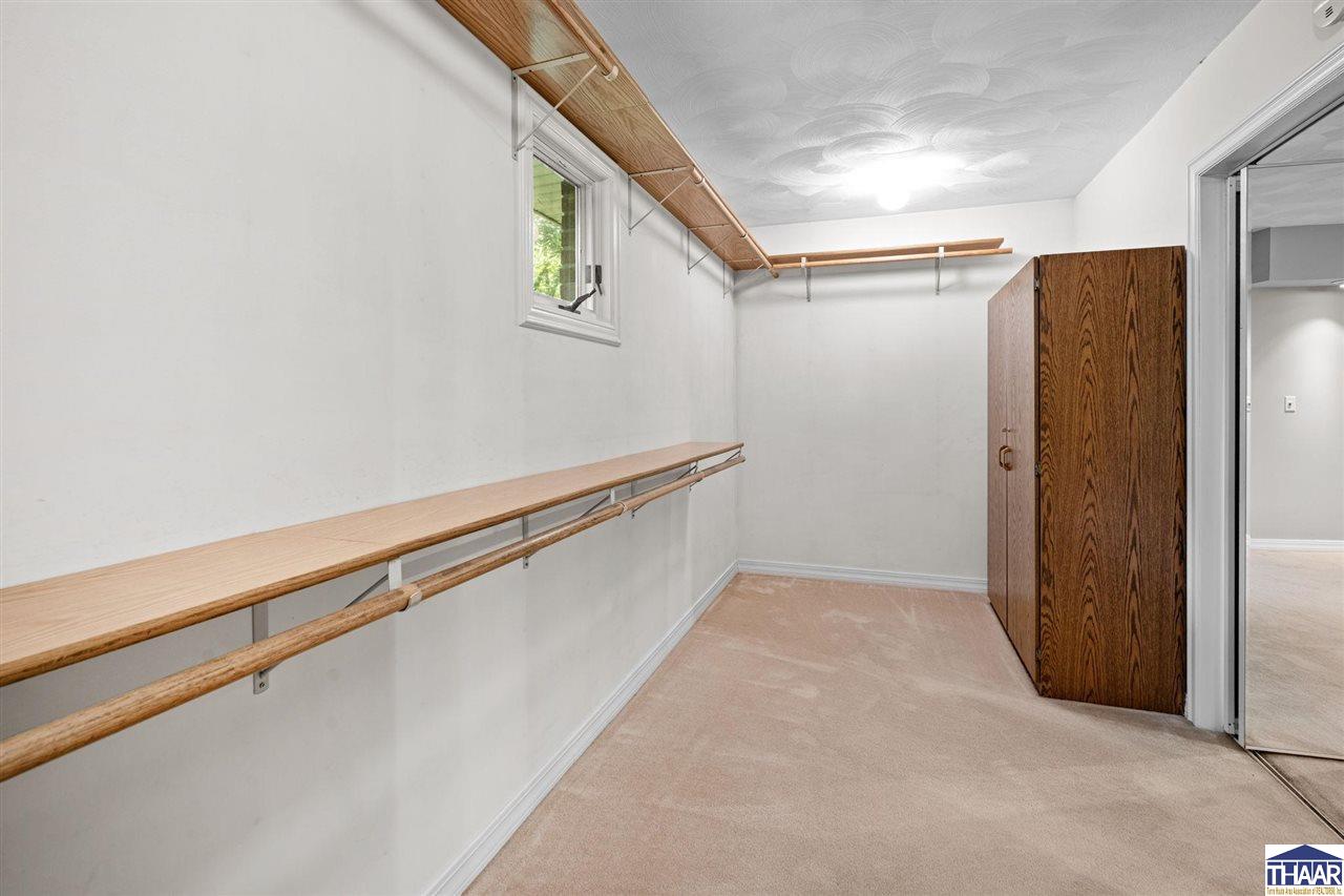 Terre Haute, Indiana 47802, United States, 3 Bedrooms Bedrooms, ,2 BathroomsBathrooms,Residential,Pending,145136