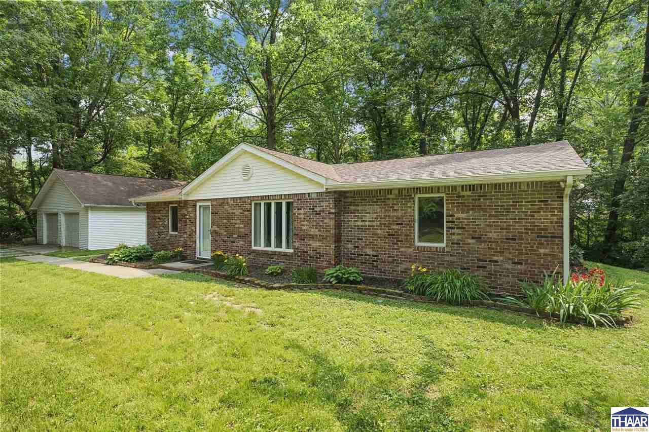 Terre Haute, Indiana 47802, United States, 3 Bedrooms Bedrooms, ,2 BathroomsBathrooms,Residential,Pending,145136