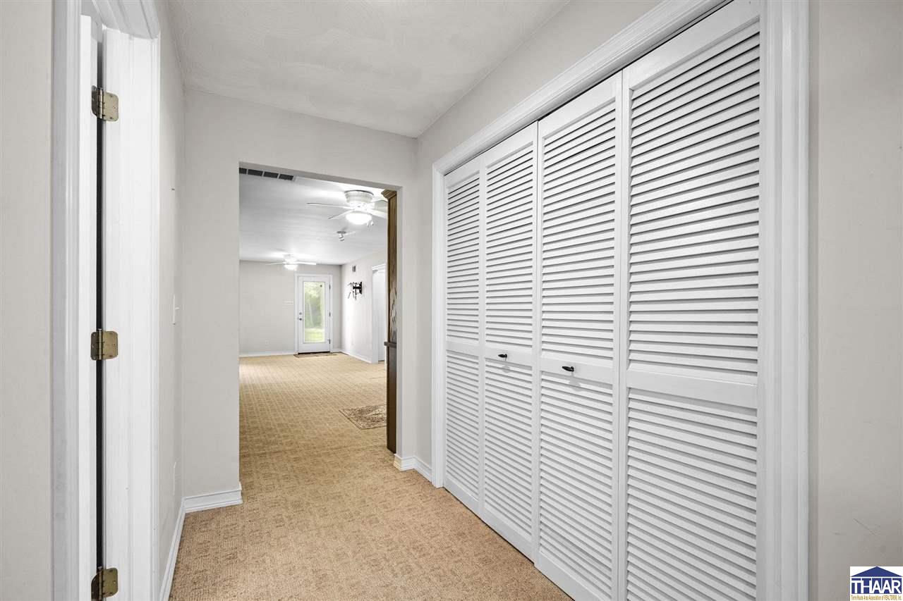 Terre Haute, Indiana 47802, United States, 3 Bedrooms Bedrooms, ,2 BathroomsBathrooms,Residential,Pending,145136