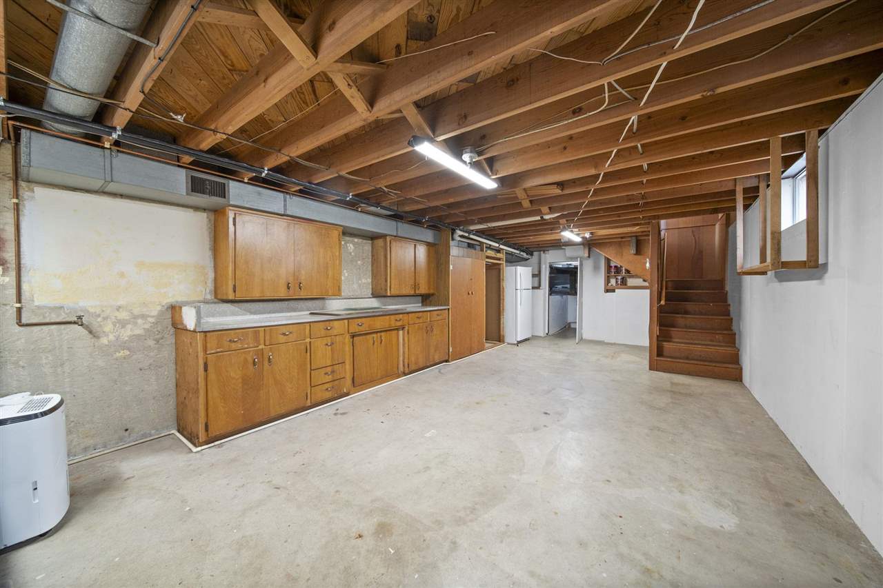 Terre Haute, Indiana 47803, United States, 3 Bedrooms Bedrooms, ,2 BathroomsBathrooms,Residential,Pending,104269