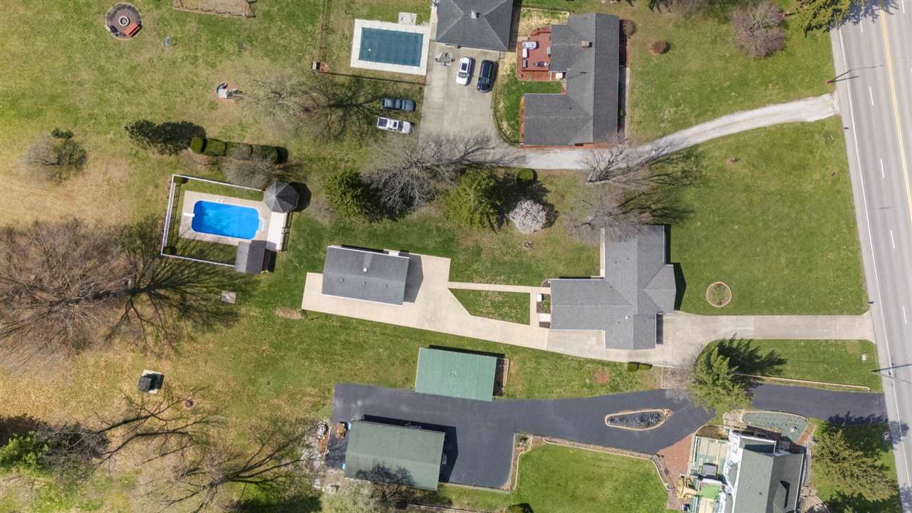 Terre Haute, Indiana 47803, United States, 3 Bedrooms Bedrooms, ,2 BathroomsBathrooms,Residential,Pending,104269