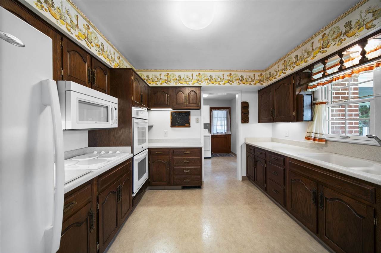 Terre Haute, Indiana 47803, United States, 3 Bedrooms Bedrooms, ,2 BathroomsBathrooms,Residential,Pending,104269