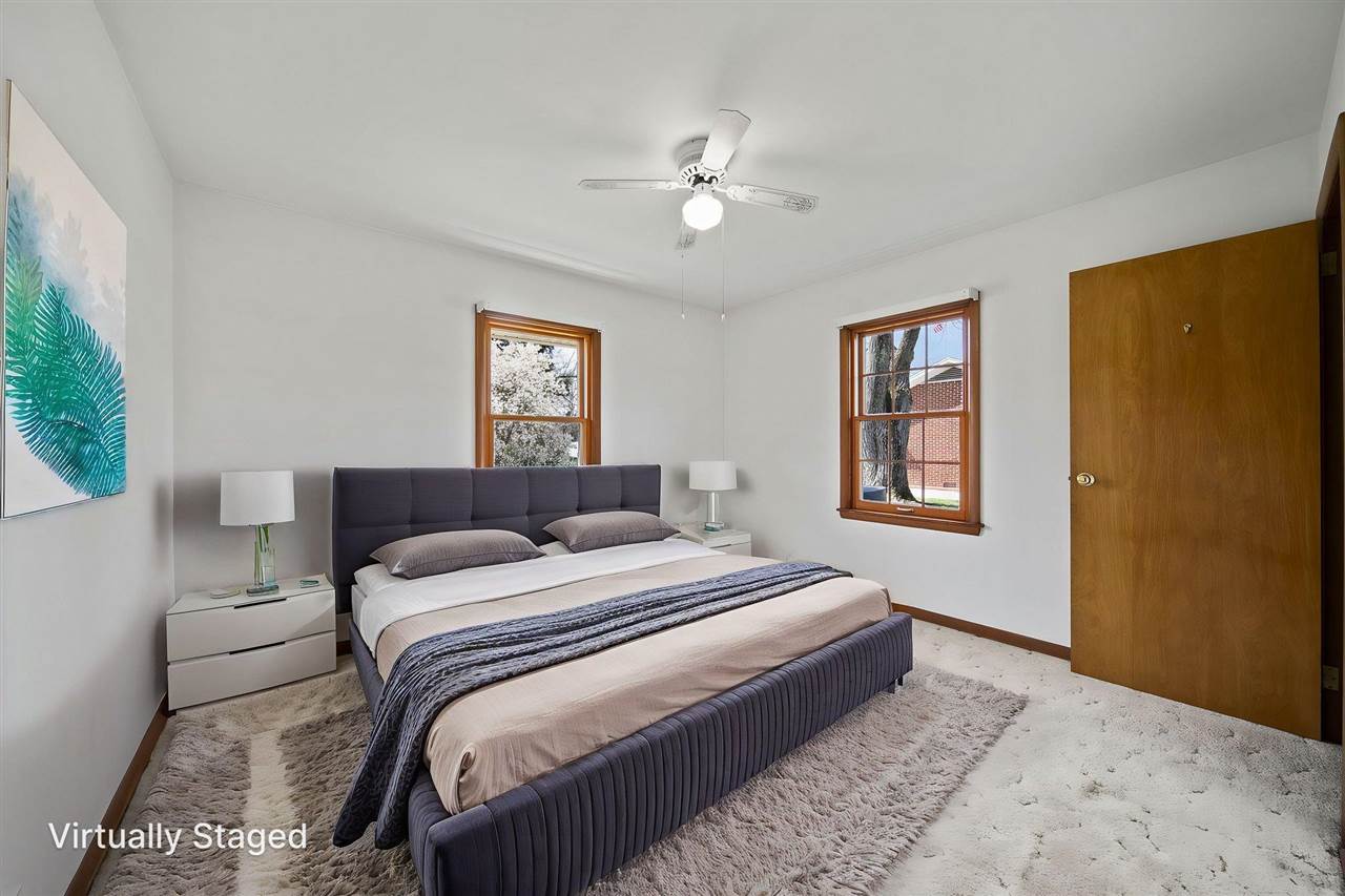 Terre Haute, Indiana 47803, United States, 3 Bedrooms Bedrooms, ,2 BathroomsBathrooms,Residential,Pending,104269