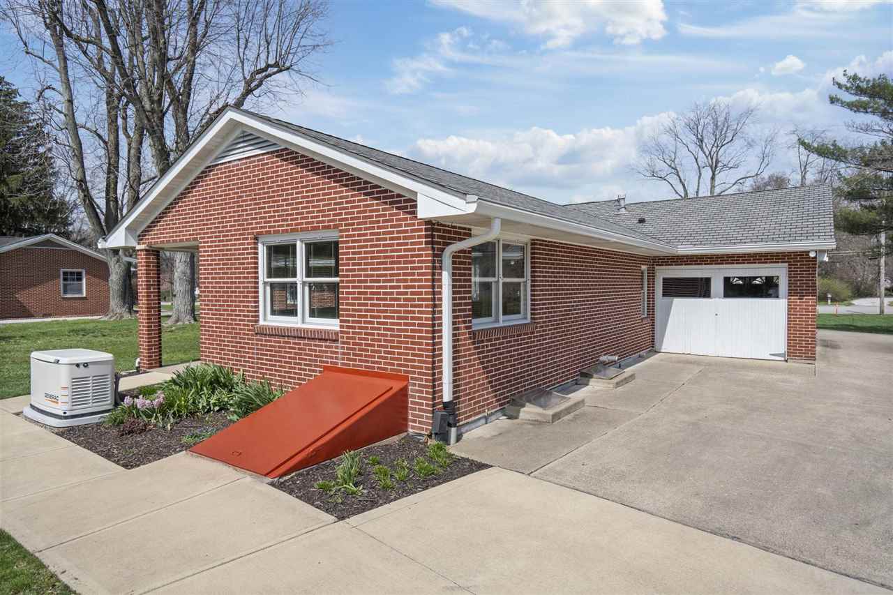 Terre Haute, Indiana 47803, United States, 3 Bedrooms Bedrooms, ,2 BathroomsBathrooms,Residential,Pending,104269