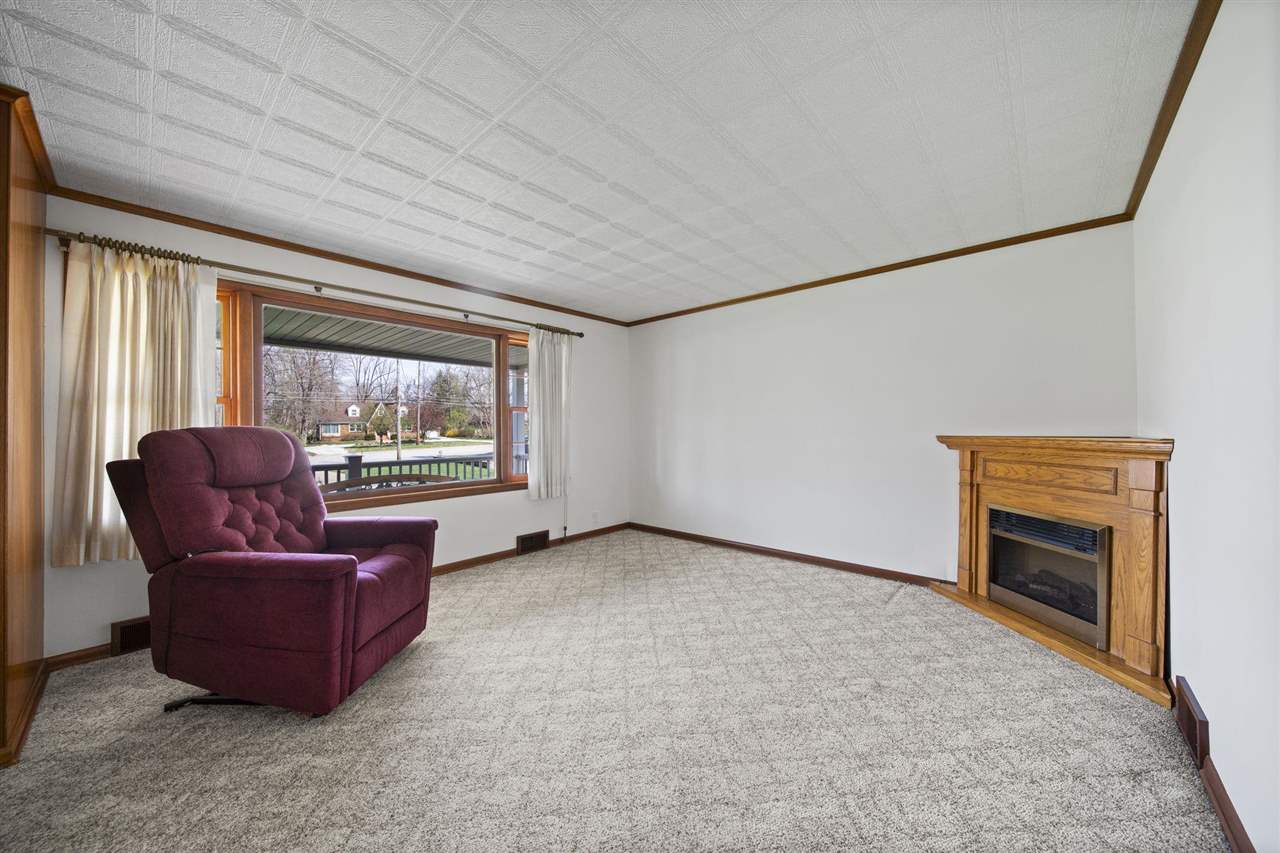 Terre Haute, Indiana 47803, United States, 3 Bedrooms Bedrooms, ,2 BathroomsBathrooms,Residential,Pending,104269