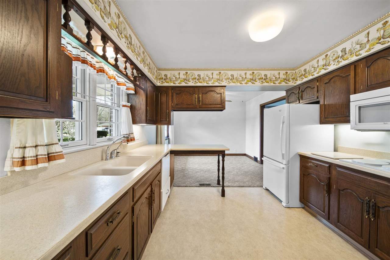 Terre Haute, Indiana 47803, United States, 3 Bedrooms Bedrooms, ,2 BathroomsBathrooms,Residential,Pending,104269