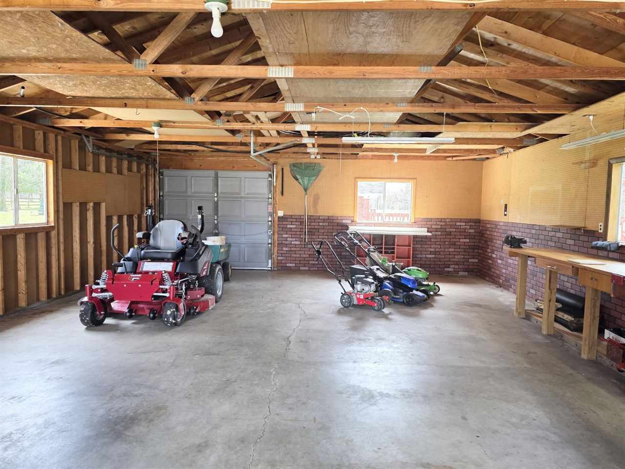 Terre Haute, Indiana 47803, United States, 3 Bedrooms Bedrooms, ,2 BathroomsBathrooms,Residential,Pending,104269