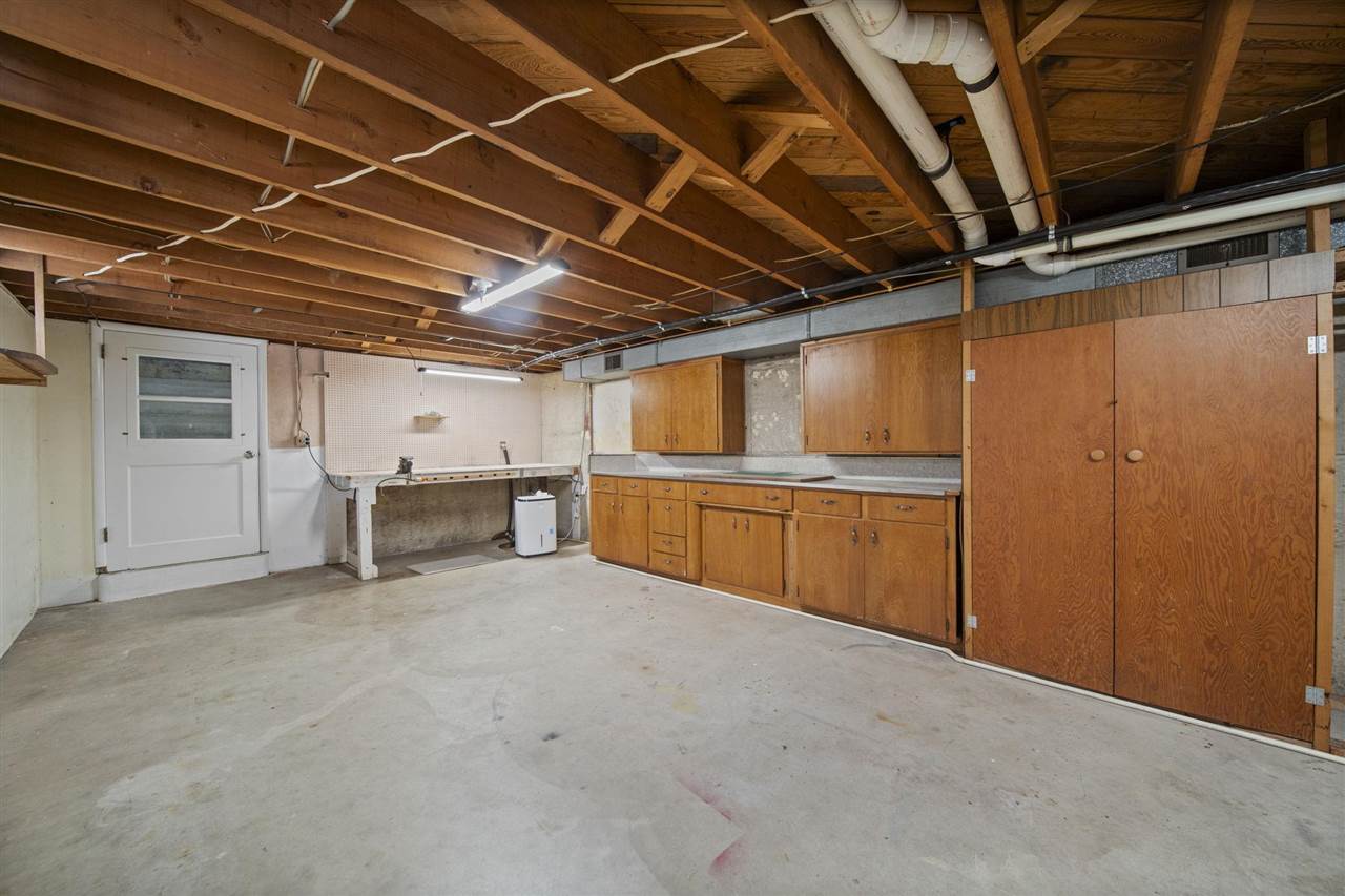 Terre Haute, Indiana 47803, United States, 3 Bedrooms Bedrooms, ,2 BathroomsBathrooms,Residential,Pending,104269