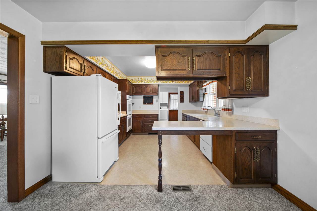 Terre Haute, Indiana 47803, United States, 3 Bedrooms Bedrooms, ,2 BathroomsBathrooms,Residential,Pending,104269