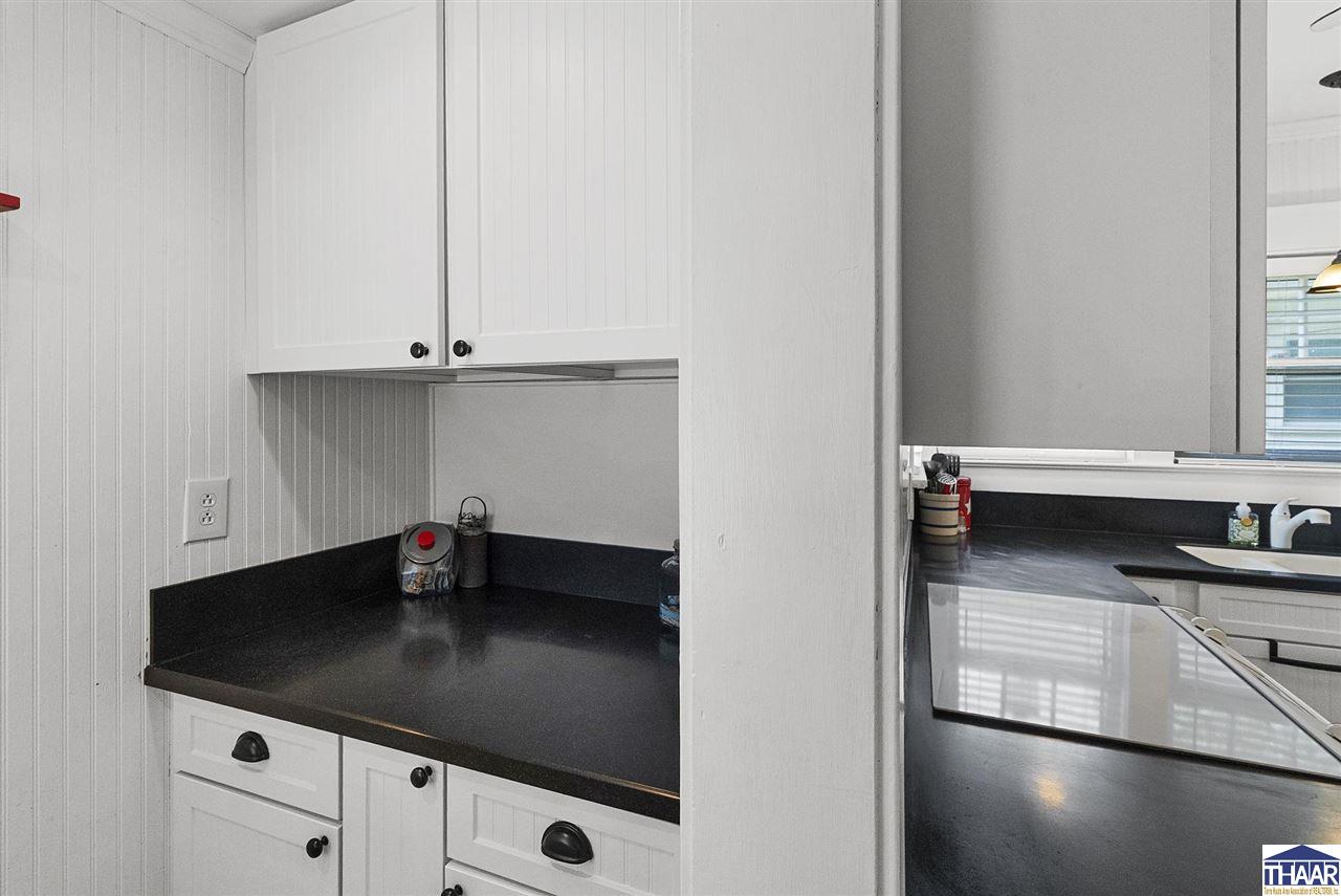 Terre Haute, Indiana 47803, United States, 3 Bedrooms Bedrooms, ,2 BathroomsBathrooms,Residential,Pending,156943