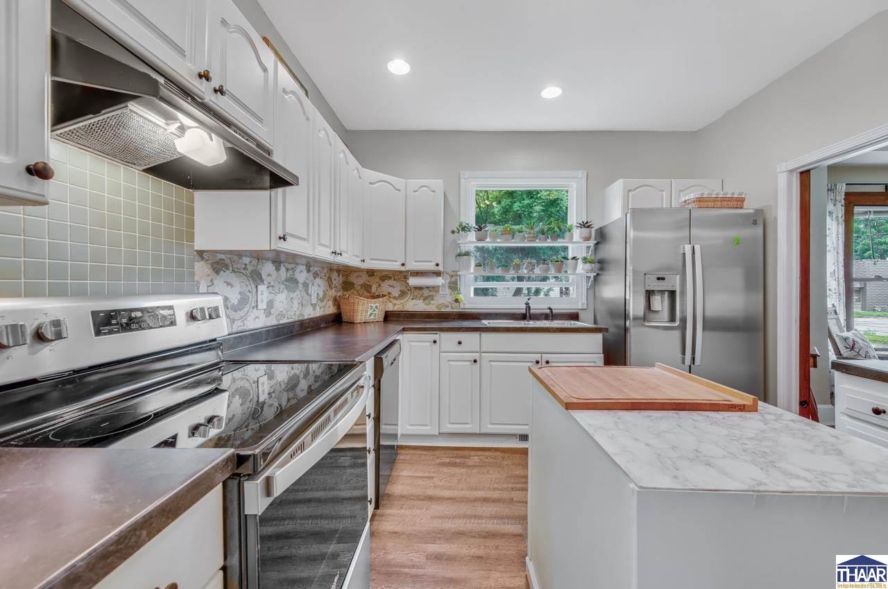 Terre Haute, Indiana 47803, United States, 2 Bedrooms Bedrooms, ,1 BathroomBathrooms,Residential,Pending,145342