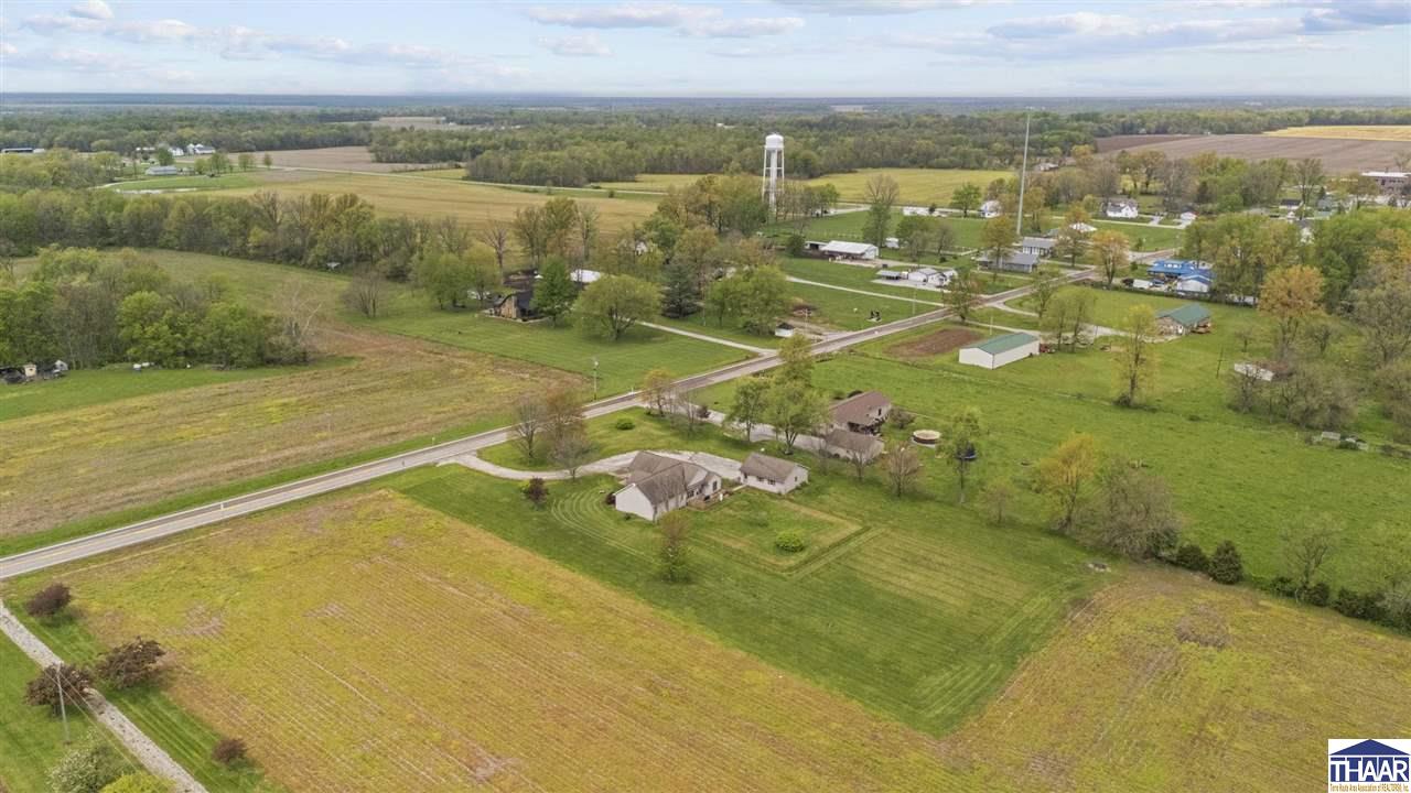 Sullivan, Indiana 47882, United States, 3 Bedrooms Bedrooms, ,2 BathroomsBathrooms,Residential,Pending,117301