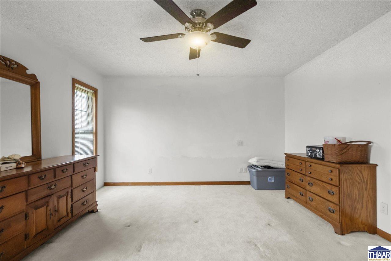 Sullivan, Indiana 47882, United States, 3 Bedrooms Bedrooms, ,2 BathroomsBathrooms,Residential,Pending,117301