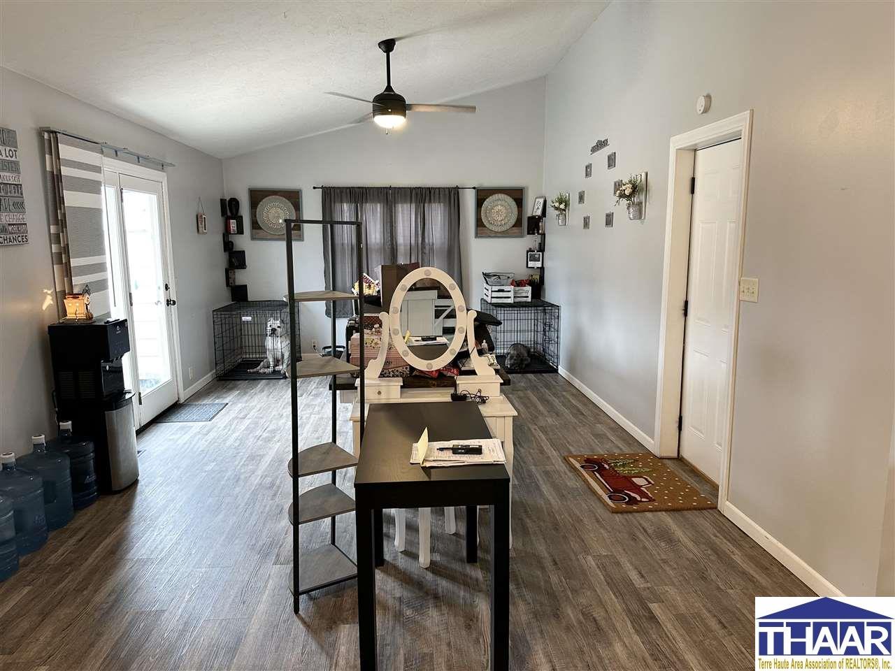 Terre Haute, Indiana 47805, United States, 3 Bedrooms Bedrooms, ,2 BathroomsBathrooms,Residential,Pending,26660