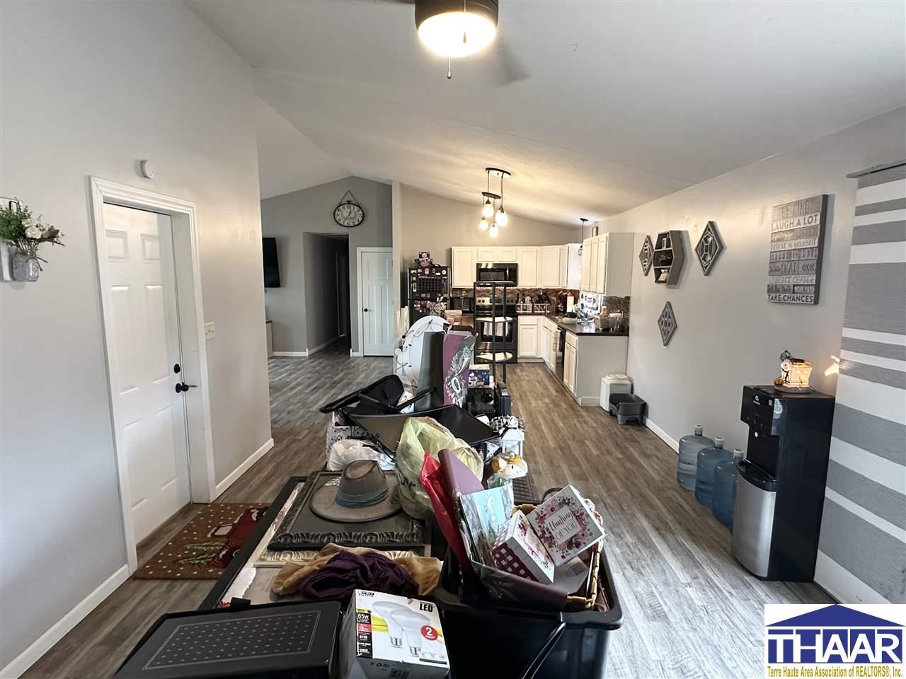 Terre Haute, Indiana 47805, United States, 3 Bedrooms Bedrooms, ,2 BathroomsBathrooms,Residential,Pending,26660