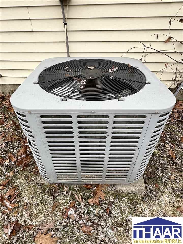 Terre Haute, Indiana 47805, United States, 3 Bedrooms Bedrooms, ,2 BathroomsBathrooms,Residential,Pending,26660