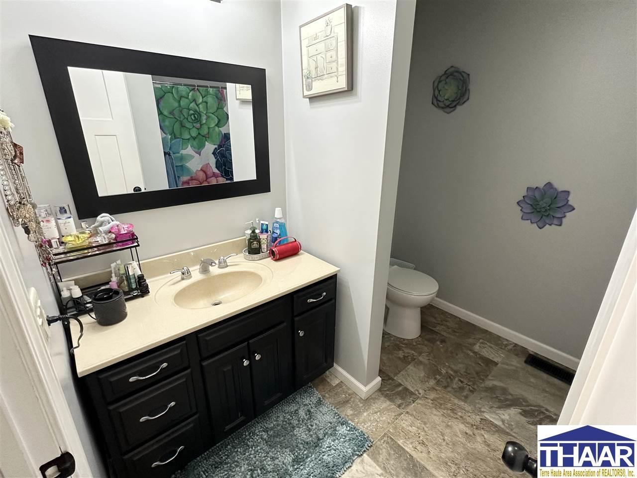 Terre Haute, Indiana 47805, United States, 3 Bedrooms Bedrooms, ,2 BathroomsBathrooms,Residential,Pending,26660